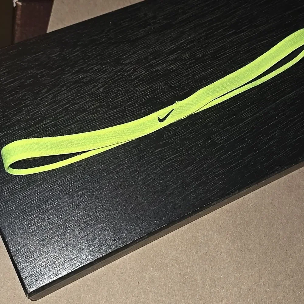 Nike Yellow headband hair accessory youth adult white hair band accessories Slim